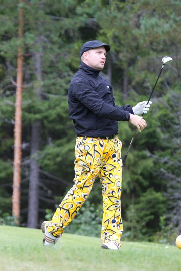 IMG_8905.jpg - Hyvin tuntuu lyönti lähtevän, toinen sija scr-sarjassa.