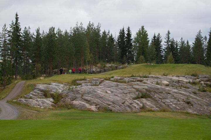 IMG_9261.jpg - 15 tee on korkealla kalliolla.